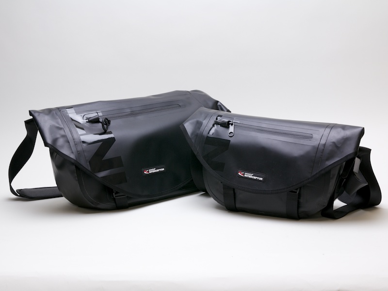 メッセンジャーバッグ（M）とメッセンジャーバッグ（S）