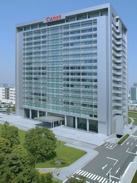 インタビューはキヤノン本社（東京都大田区下丸子）で行なった