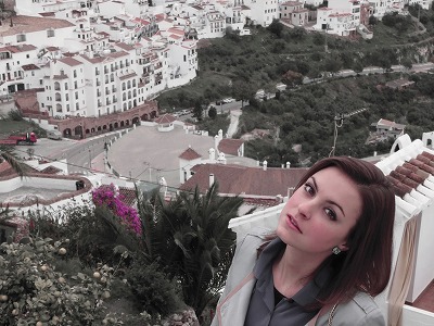 クリエイティブショットの作例（左上がオリジナル画像。キヤノン提供）