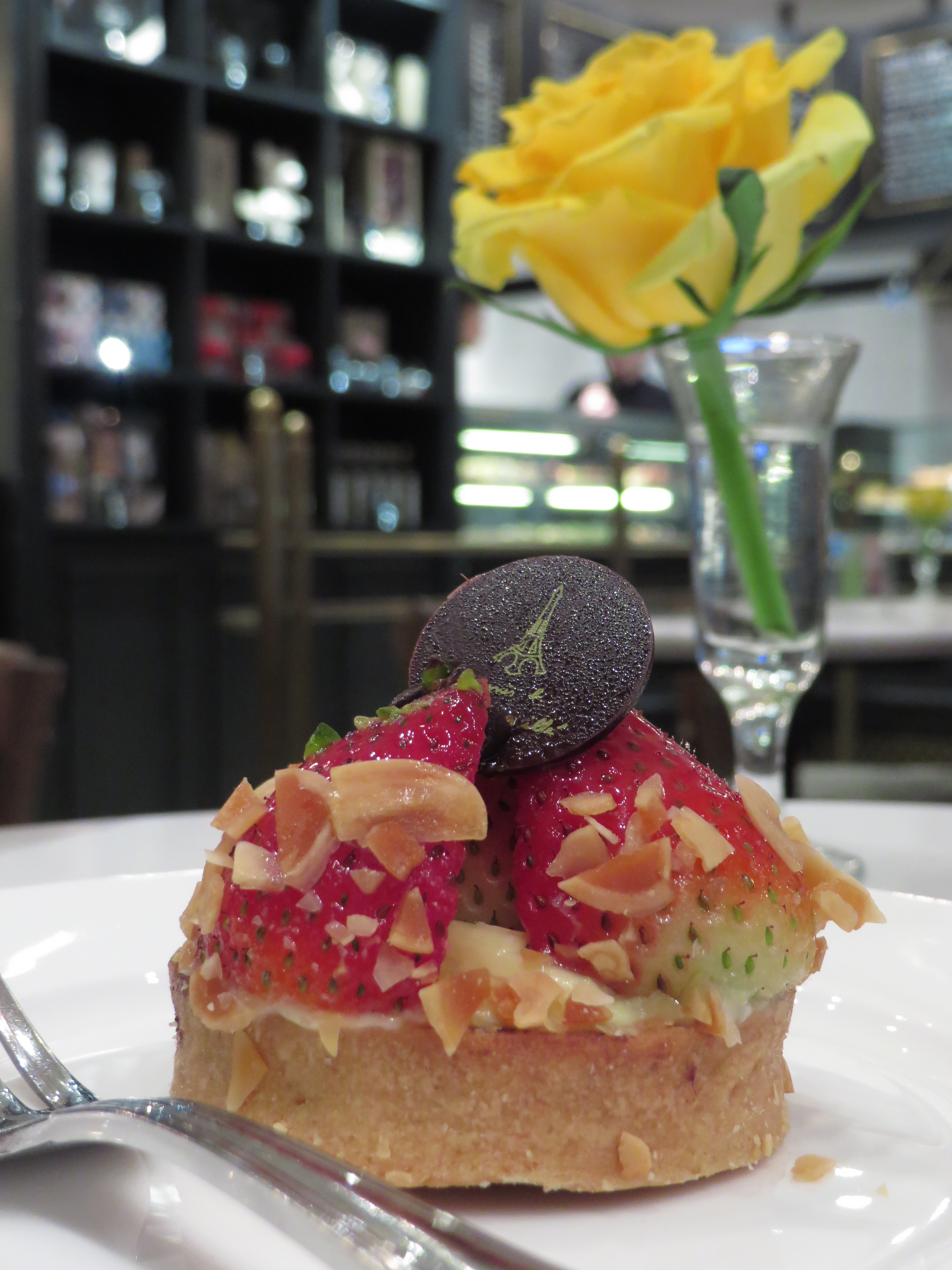 PowerShot SX280 HS / 4.0MB / 3,000×4,000 / 1/15秒 / F4 / -0.3EV / ISO800 / 8.3mm