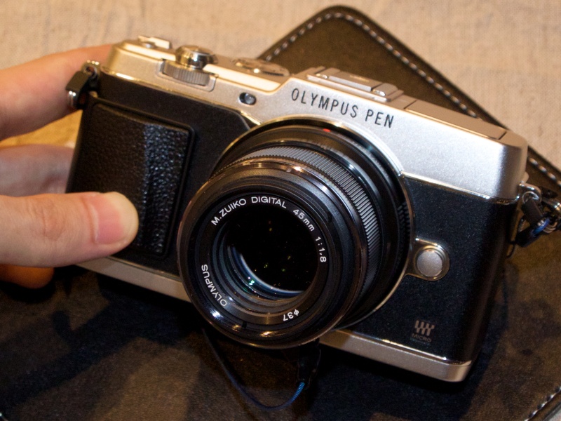 45mm F1.8ブラック