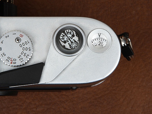 9109/soft button face white