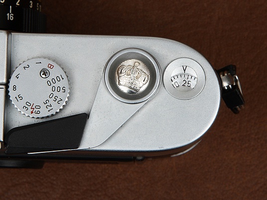 9114/soft button Crown