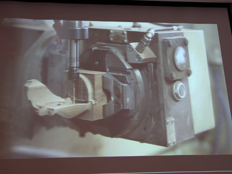 Lunarの製造工程などを紹介するムービーを上映した