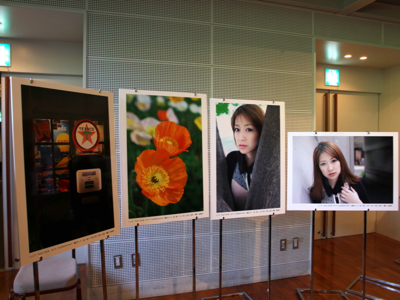 会場にあった作例はカメラ内補正をオフにして撮影したものという