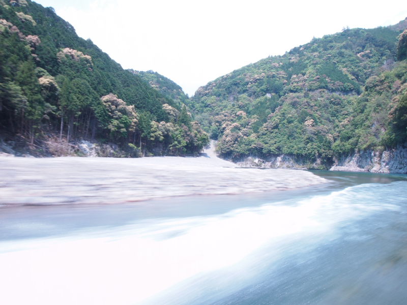 タイトル：スピード　撮影者：るーchanさん　カメラ歴：4か月　使用カメラ：OLYMPUS PEN Lite E-PL3