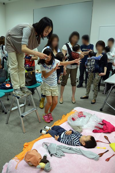 こちらのご家族はお姉ちゃんが弟君の目線をカメラに向けようと声をかけたり踊ったりと大活躍していました！