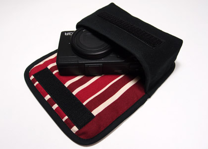 ブラック・ボルドーストライプ