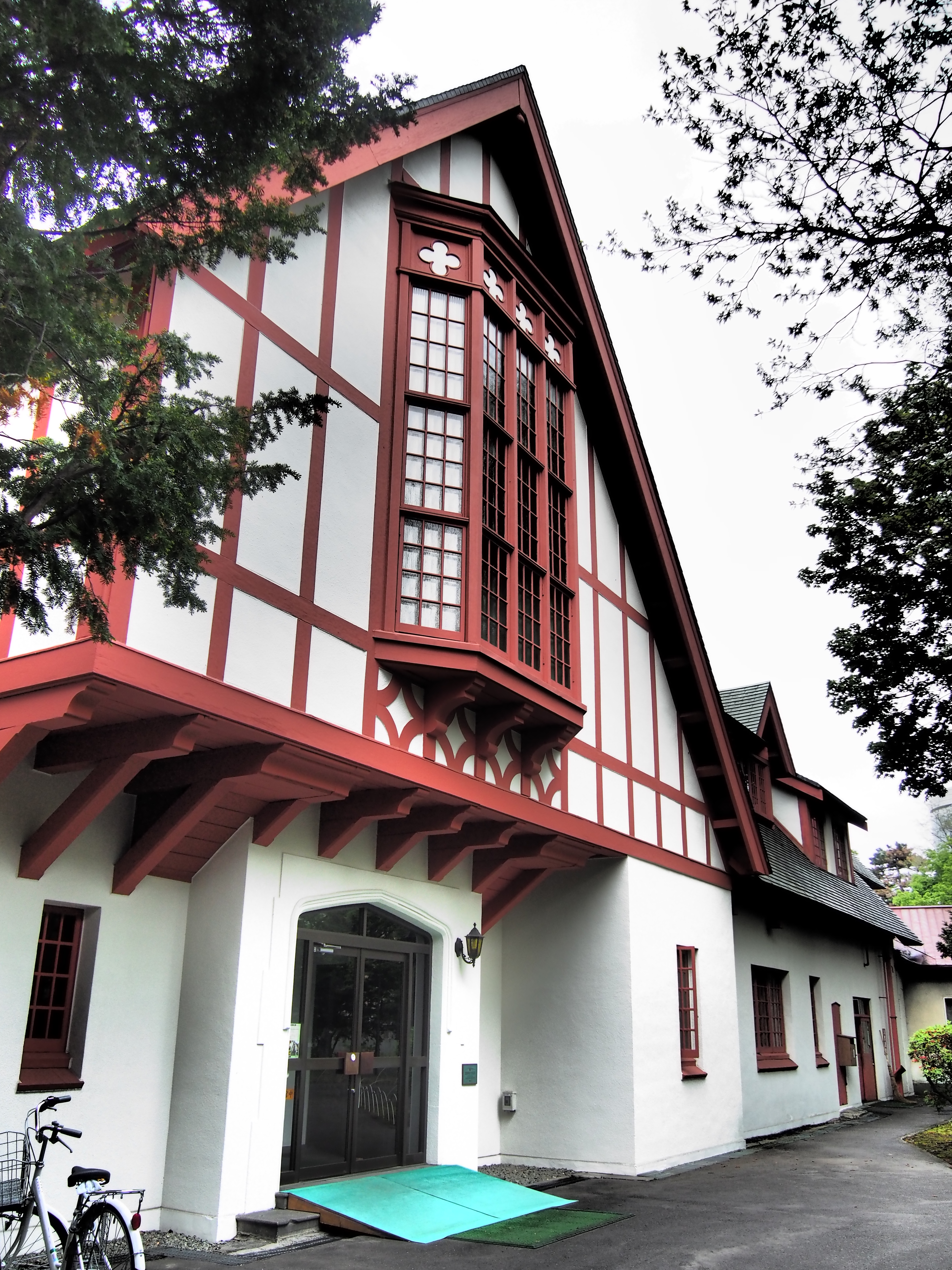 ピクチャーモード：ドラマチックトーン