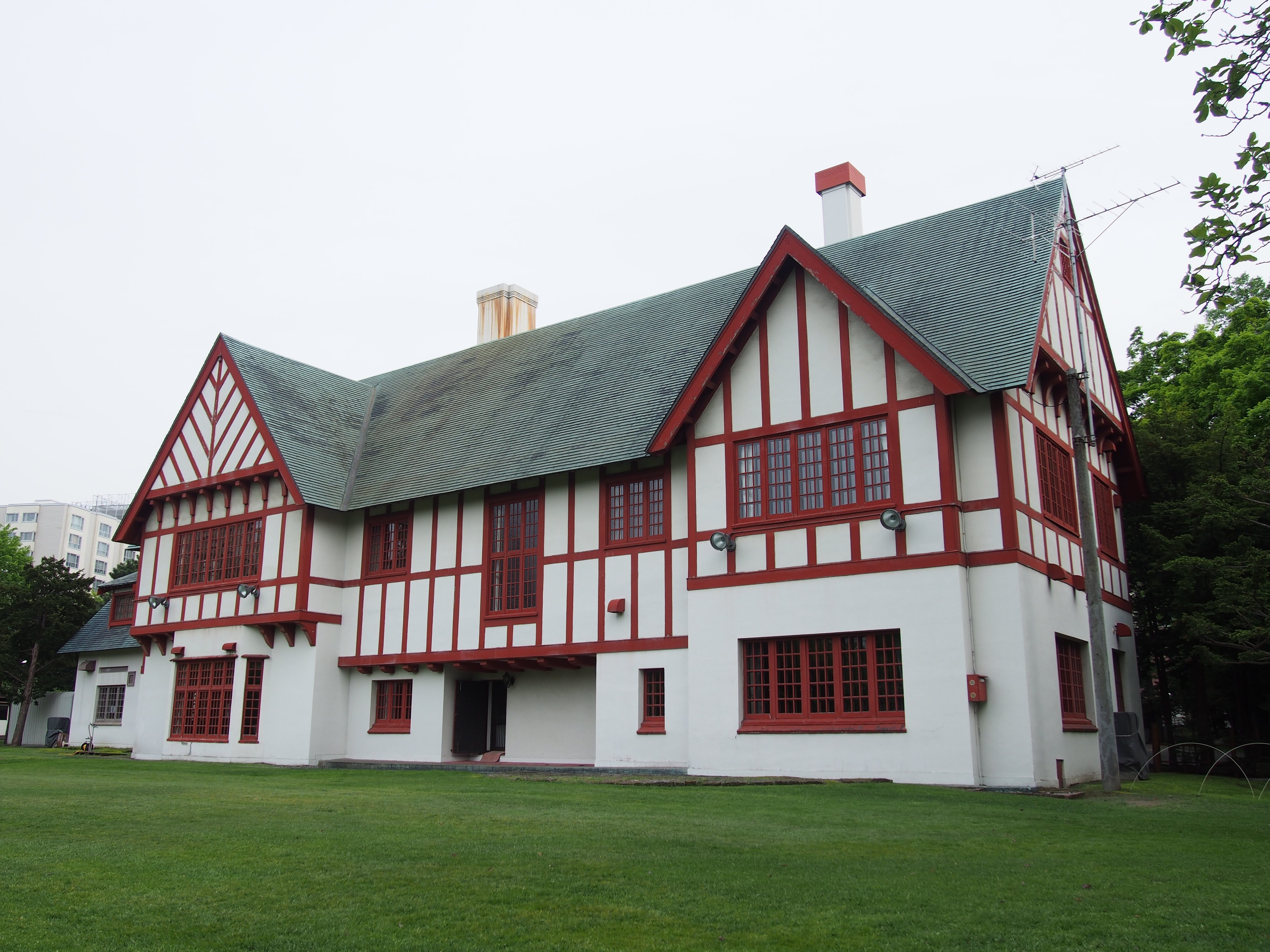 アスペクト比：4：3 / 4,608×3,456 /