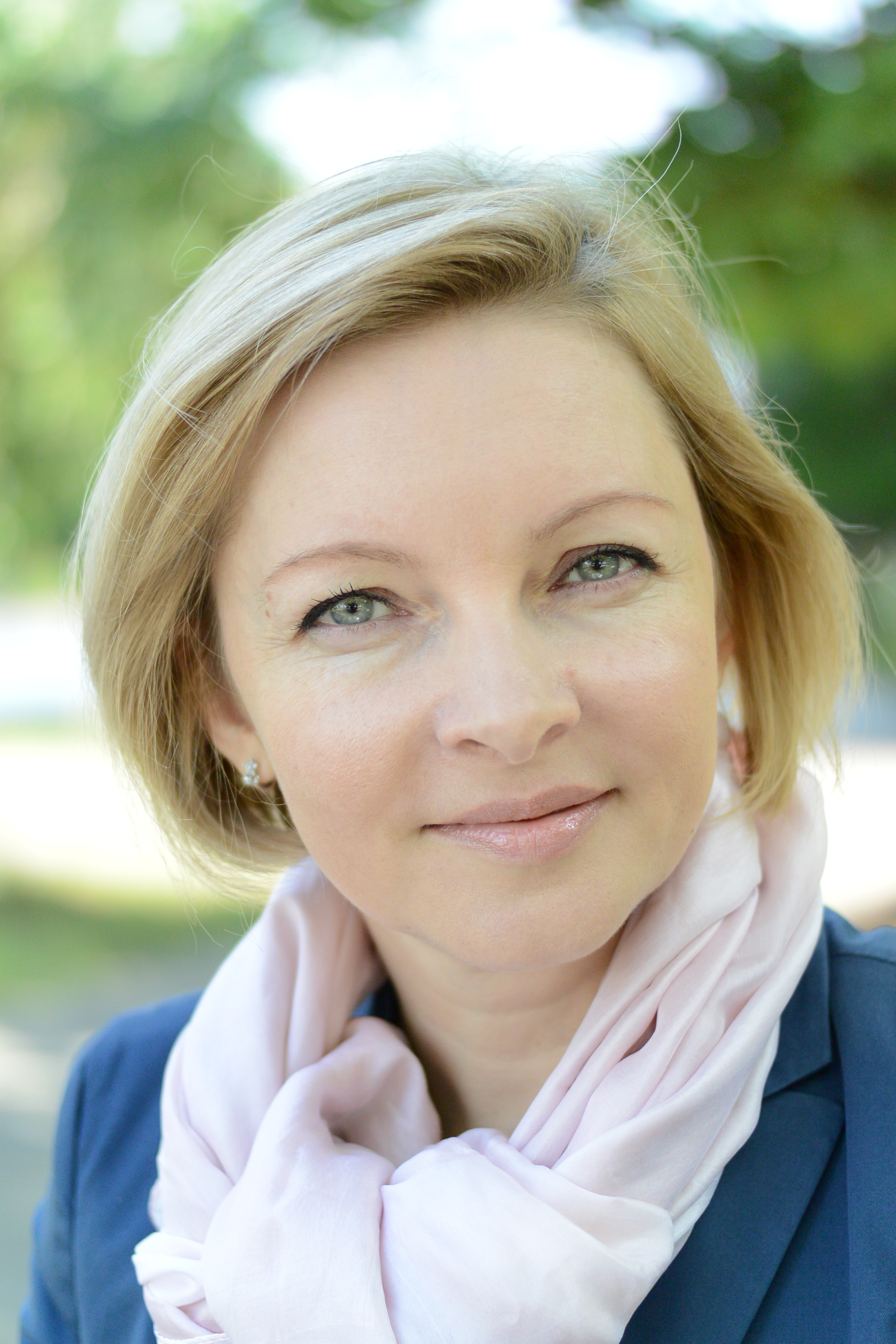 Nikon 1 V2 / 1 NIKKOR 32mm F1.2 / 約5.5MB / 3,072×4,608 / 1/1,250秒 / F1.2 / +1.7EV / ISO160 / 絞り優先AE / WB：オート / 32mm