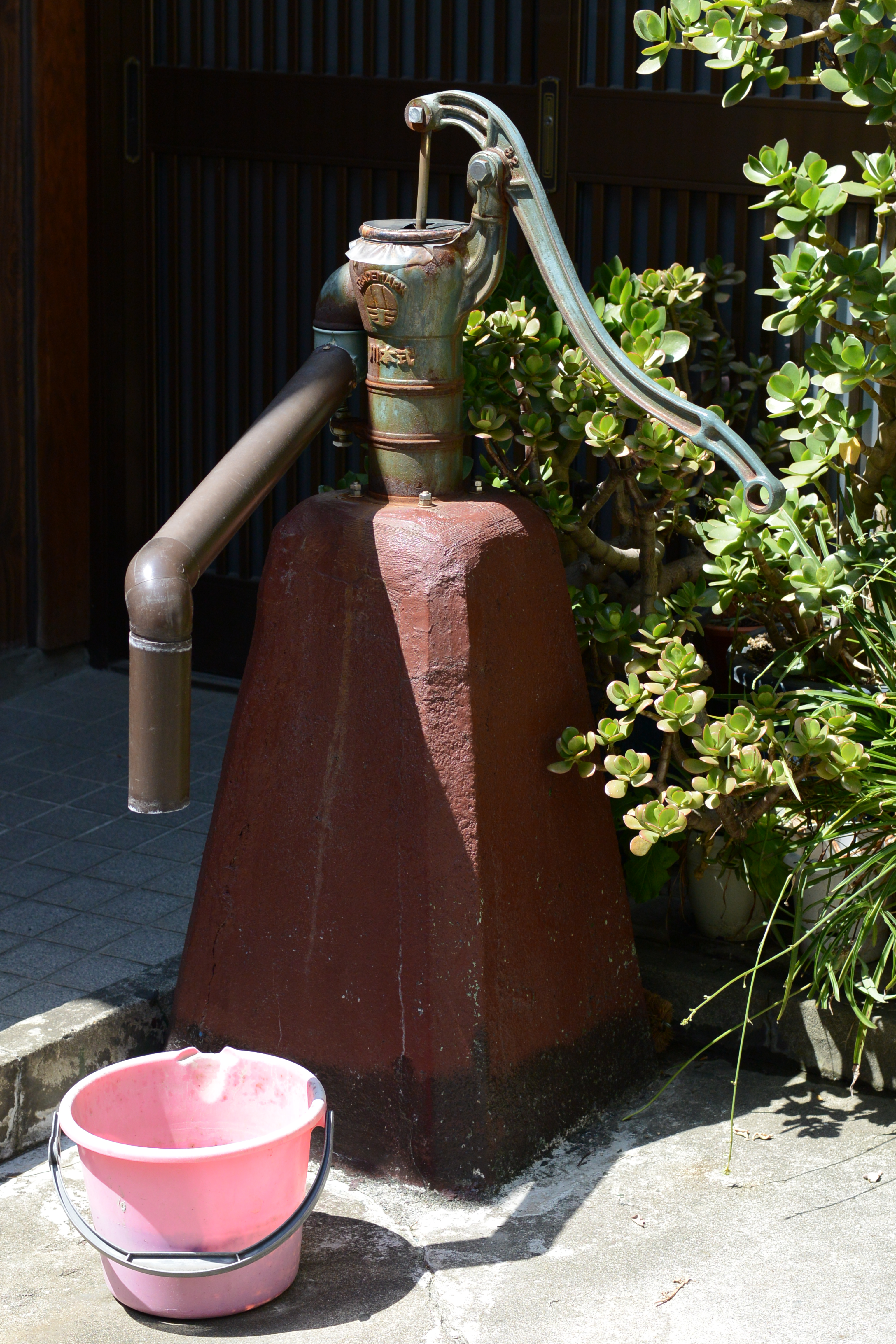 Nikon 1 V2 / 1 NIKKOR 32mm F1.2 / 約7MB / 3,072×4,608 / 1/800秒 / F2.8 / -1EV / ISO160 / 絞り優先AE / WB：オート / 32mm