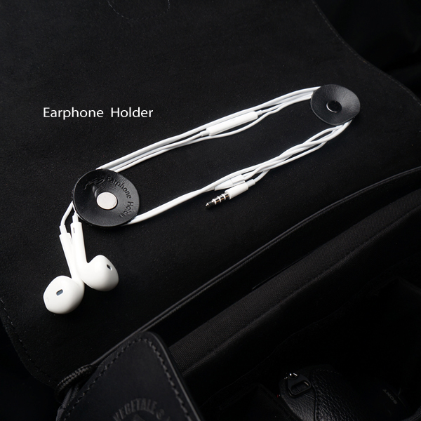 イヤホン巻き取り部も装備