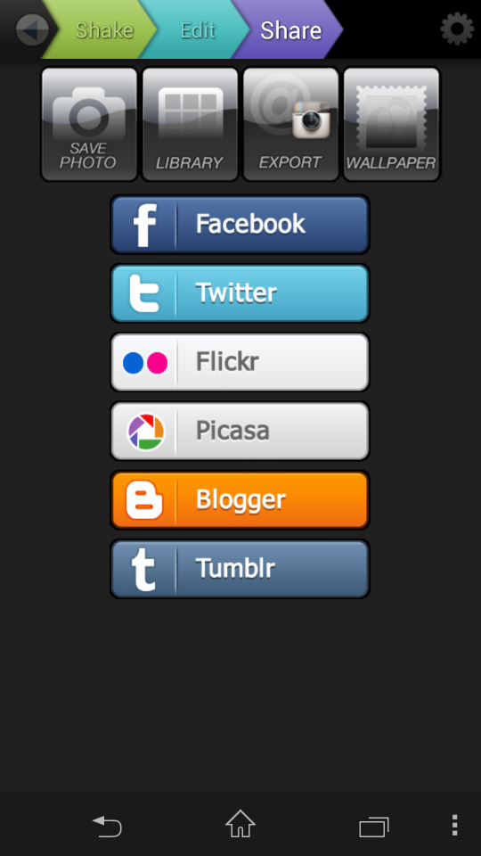 FacebookやTwitter、Flicker、Picasaなどのオンラインサービスへの投稿にも対応する。壁紙への設定も行える