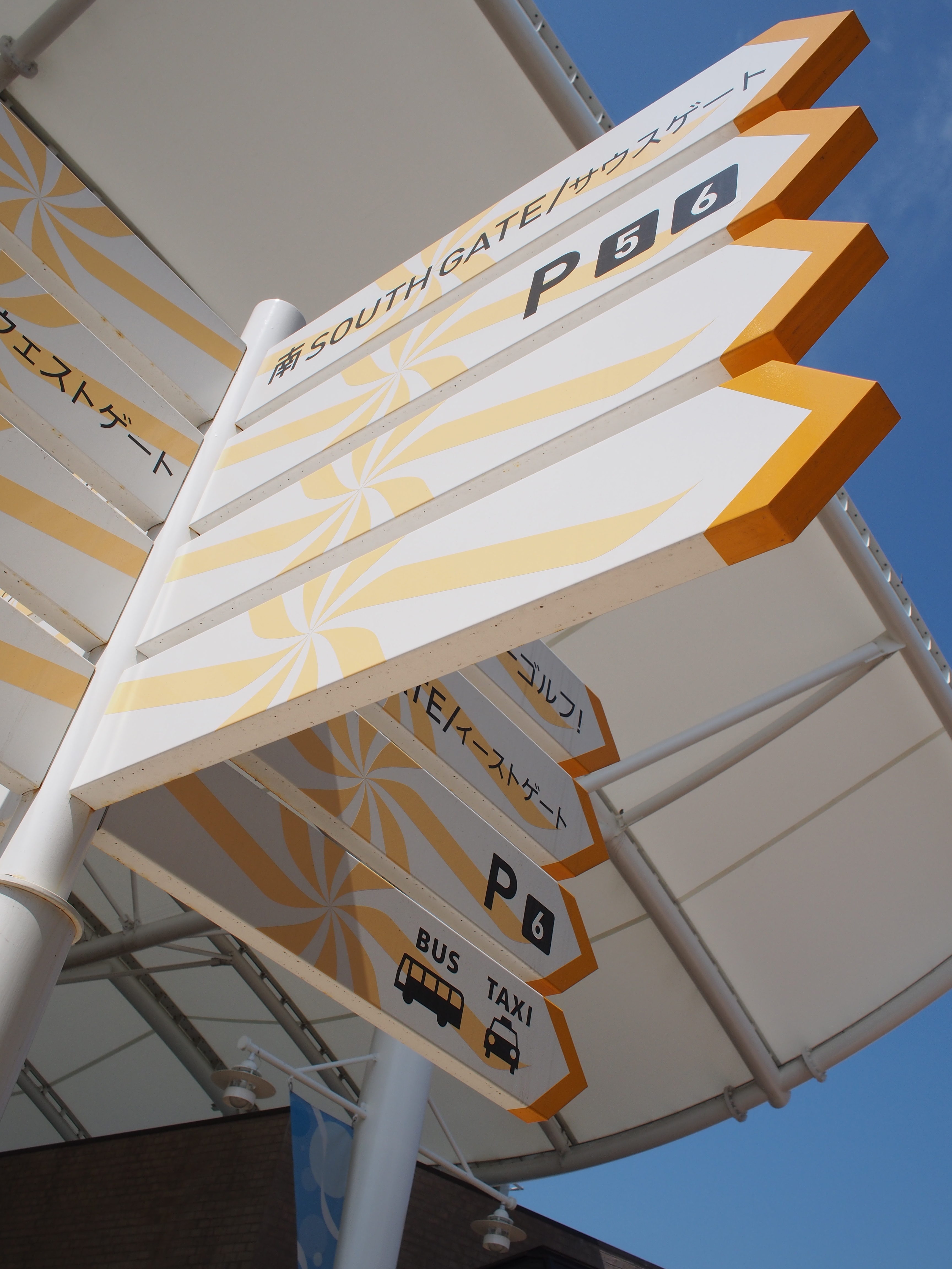 1/800秒 / F8 / +0.3EV / ISO200 / 絞り優先AE / WB：オート / 17mm