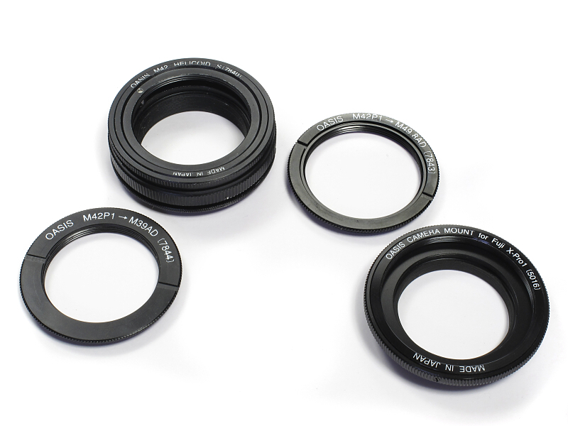 引き伸ばしレンズでピント調節を可能にするBORGのM42ヘリコイドシステム。左から「M42P1→M39AD【7844】」（4,500円）、「M42ヘリコイドS【7840】」（1万2,800円）、「M42P1→M49.8AD【7843】」（4,500円）、「カメラマウント」（3,500～5,700円）。