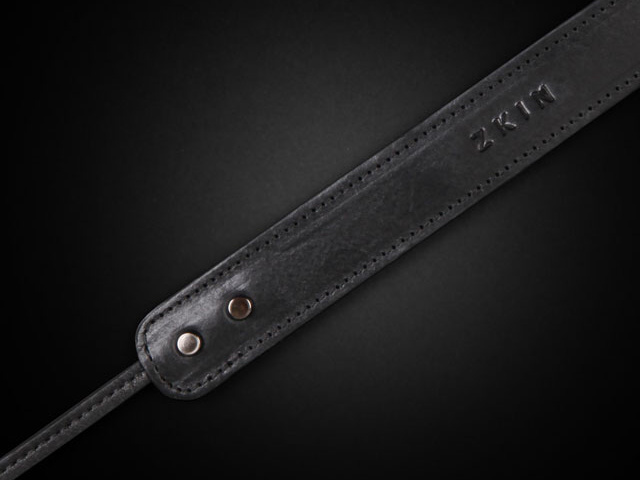 オリーブブラック