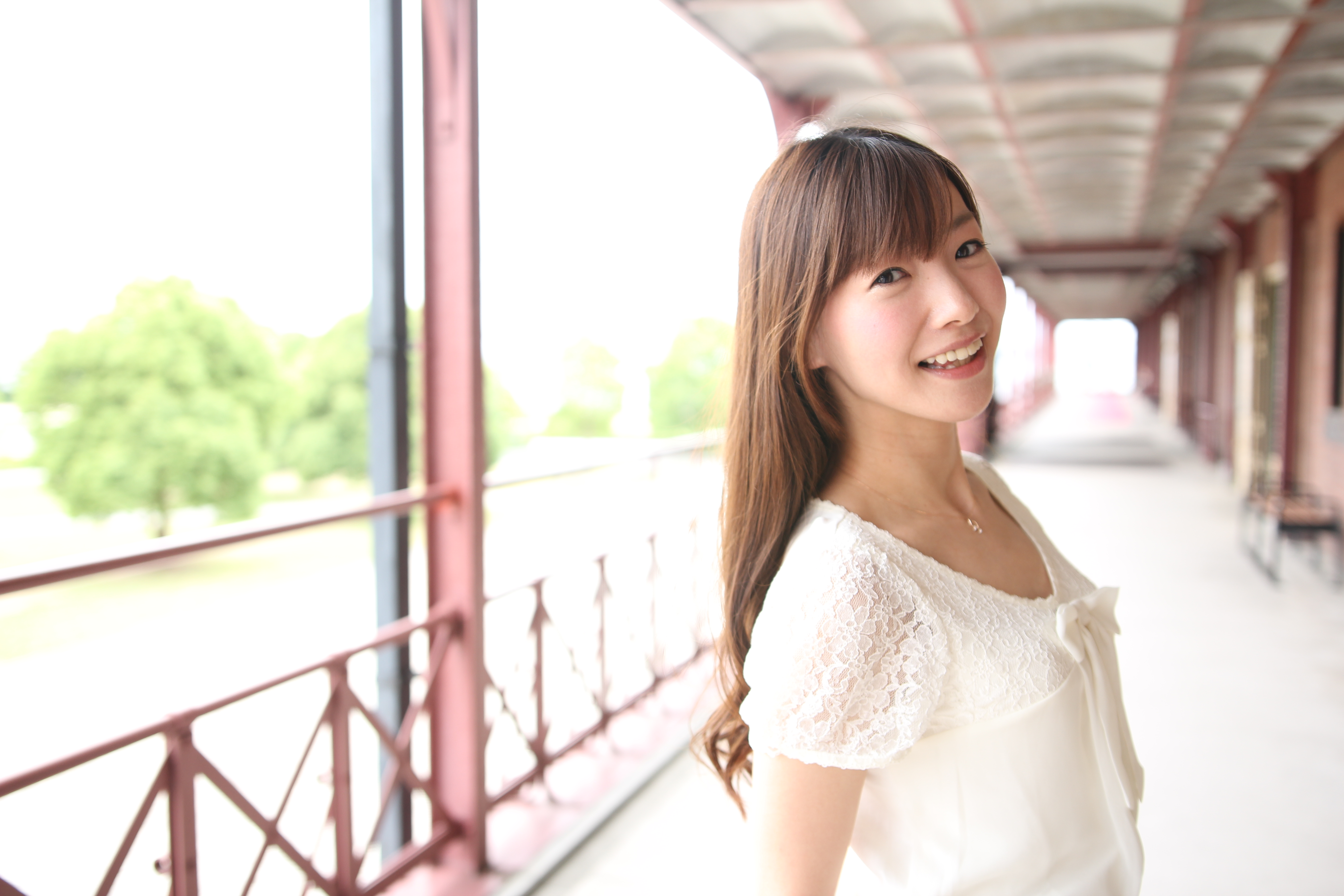 EOS 60D / 1/200秒 / F1.8 / +2.3EV / ISO100 / 絞り優先AE / WB：オート / 23mm