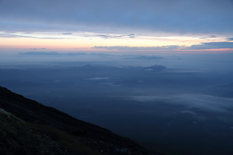 露出を変えて複数枚の写真を撮影