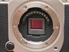 インタビュー：「PENTAX Q7」はセンサーの大型化でどう進化したのか