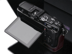 OLYMPUS PEN E-P5 シルバー レザーケース付き 新製品情報】 本革ボディケース OLYMPUS PEN E-P5専用 発売