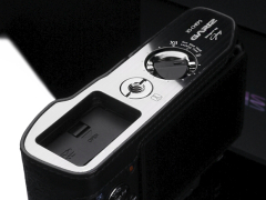 OLYMPUS PEN E-P5」用イタリアンレザーケース - デジカメ Watch