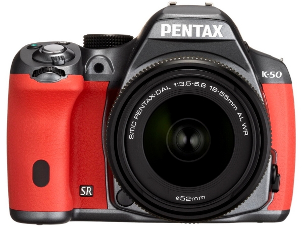 K-50のオリジナルカラー。左上から時計回りにレッド、オレンジ、グリーン、ブルー。