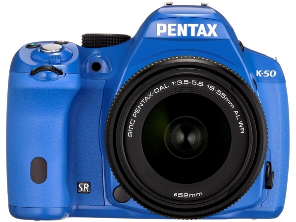 K-50のオリジナルカラー。左上から時計回りにレッド、オレンジ、グリーン、ブルー。