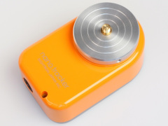 手のひらサイズの赤道儀「ナノ・トラッカー」にヨドバシカメラ限定色