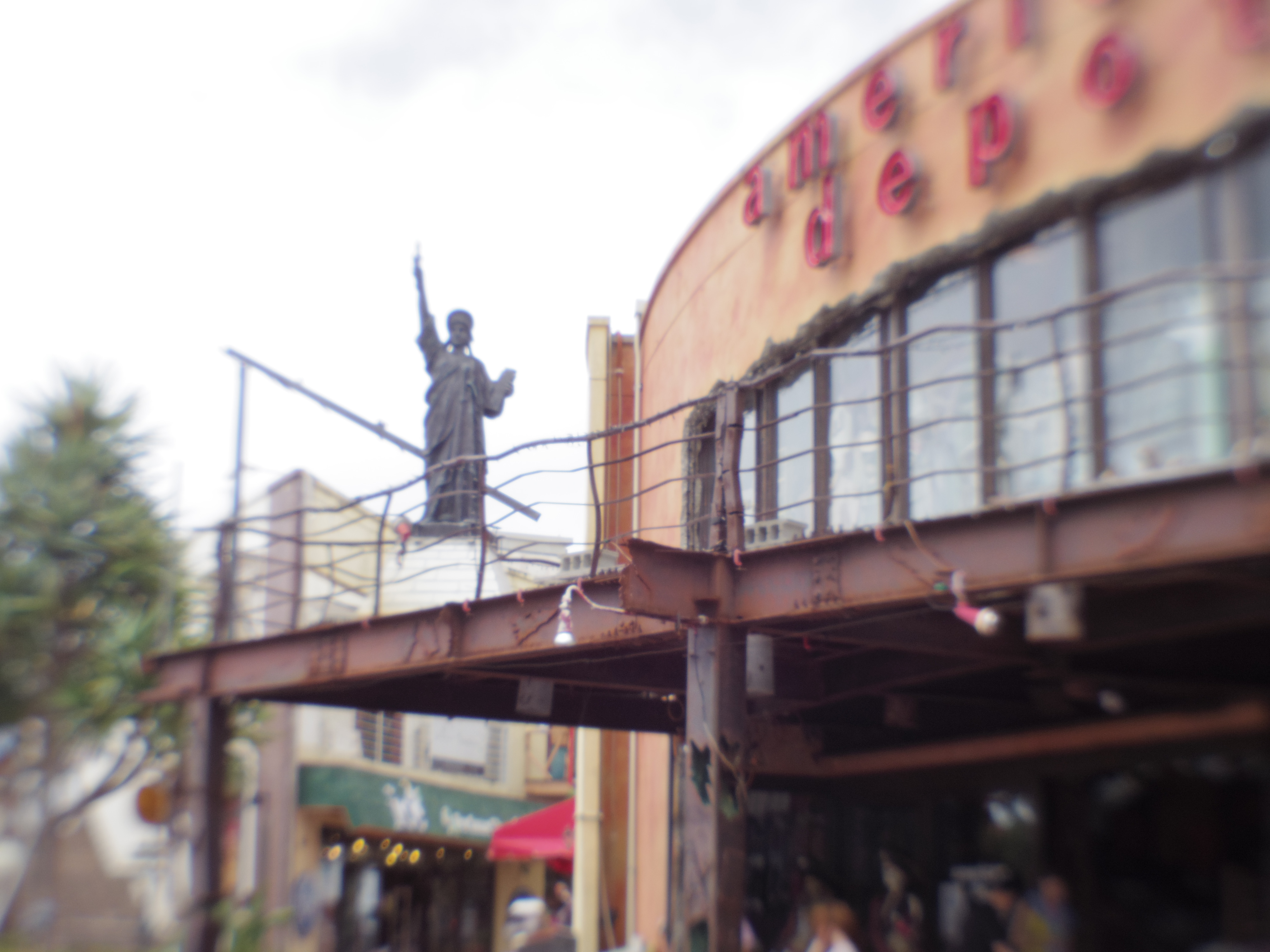 遠景では全体にゆる～っとした描写になります。07 MOUNT SHIELD LENS / 1/200秒 / F9 / 0EV / ISO200 / 絞り優先AE / WB：オート / 11.5mm