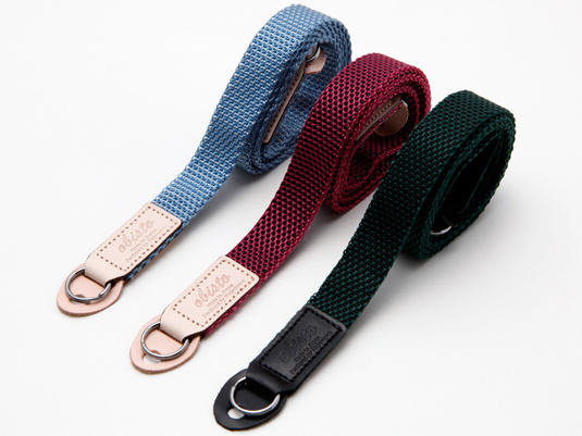 上からブルー、ピンク、グリーン