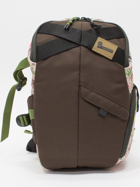 ブラウン/コンフェッティ