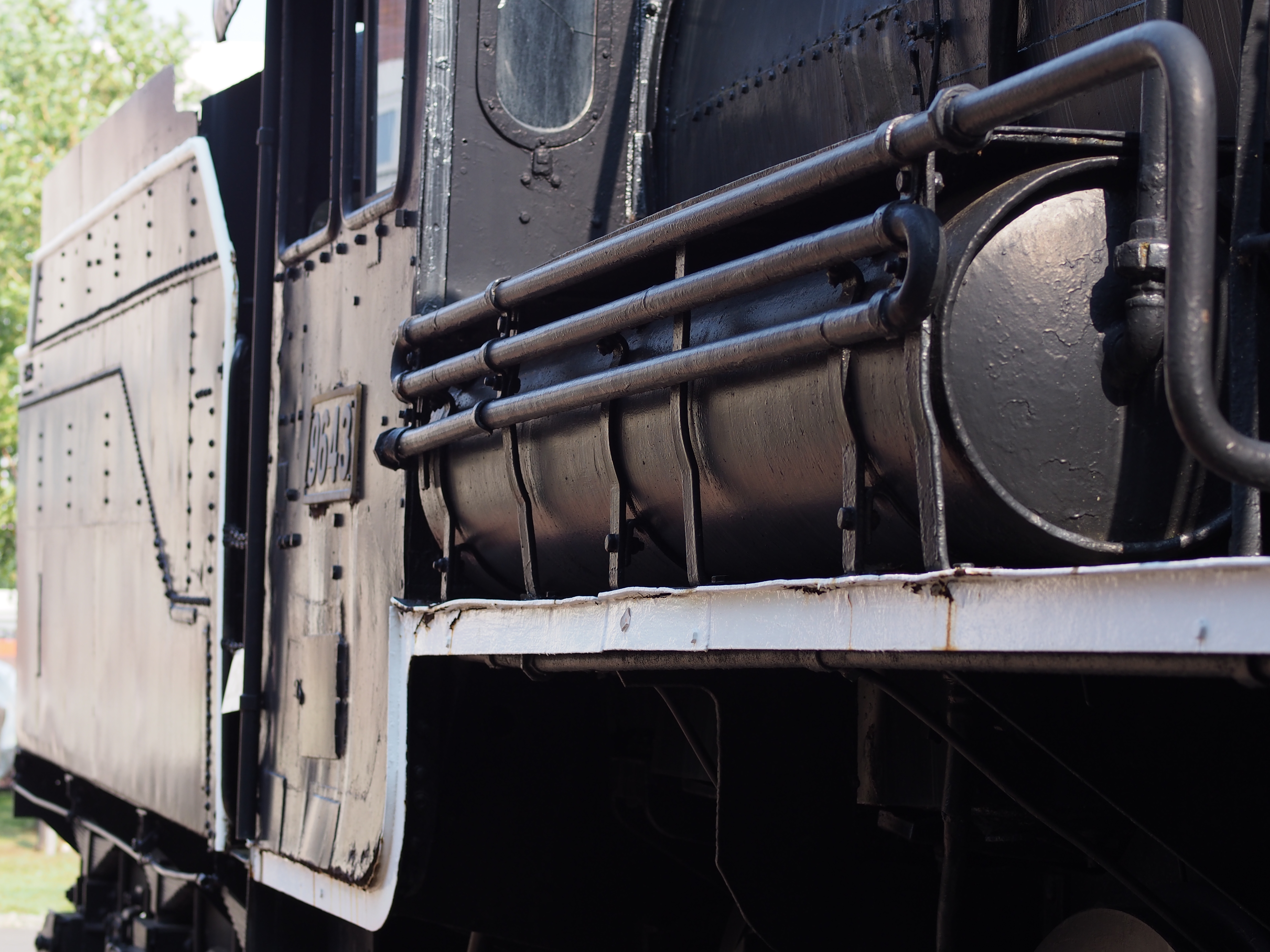 半押しから合焦までの時間は2本のズームより長めだが、作動音がかしましくないのはいい。1/400秒 / F4 / -0.7EV / ISO200 / 絞り優先AE / WB：晴天 / 50mm