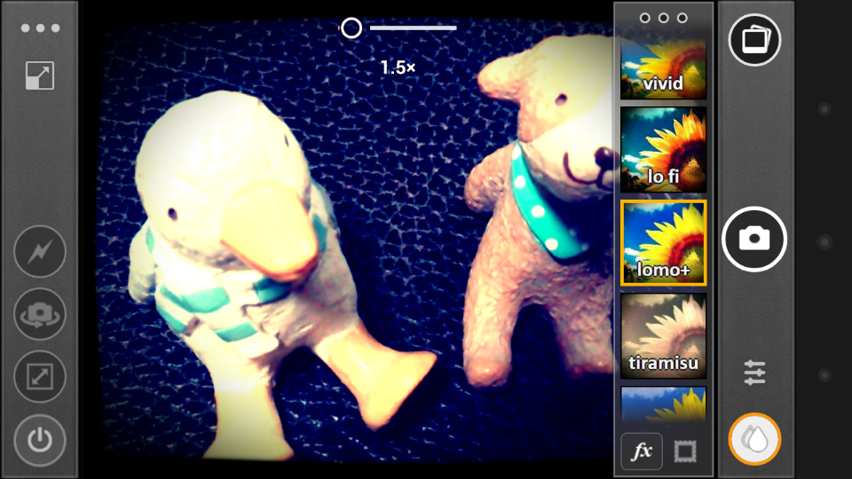 エフェクト機能を選択すると、撮影画面にリアルタイム反映される