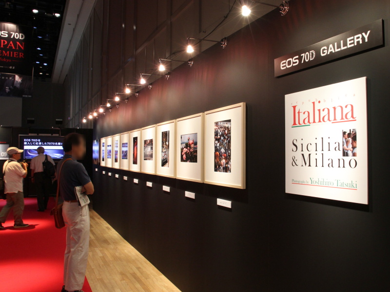 新製品で撮影された写真を展示