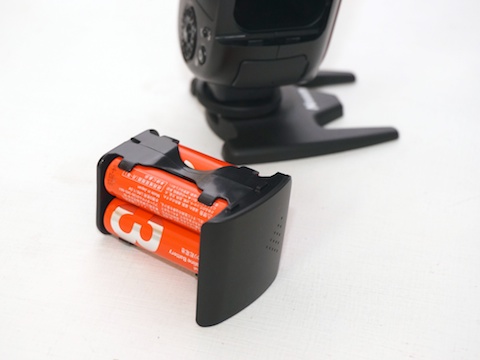 Nissin Di700 ストロボ Di700A_FC_L.jpg