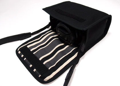 ブラック・カーボンストライプ