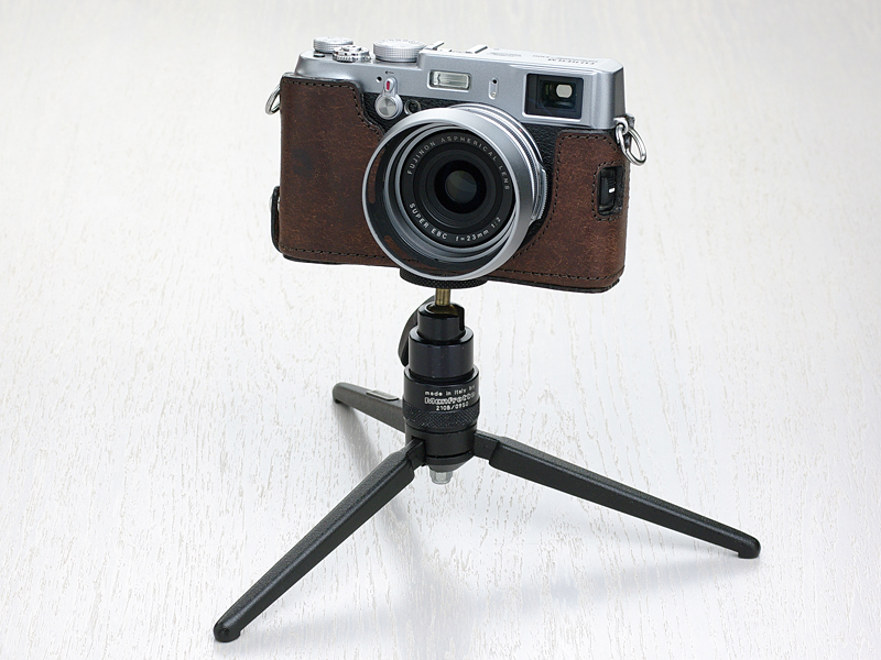 三脚に取り付け可能