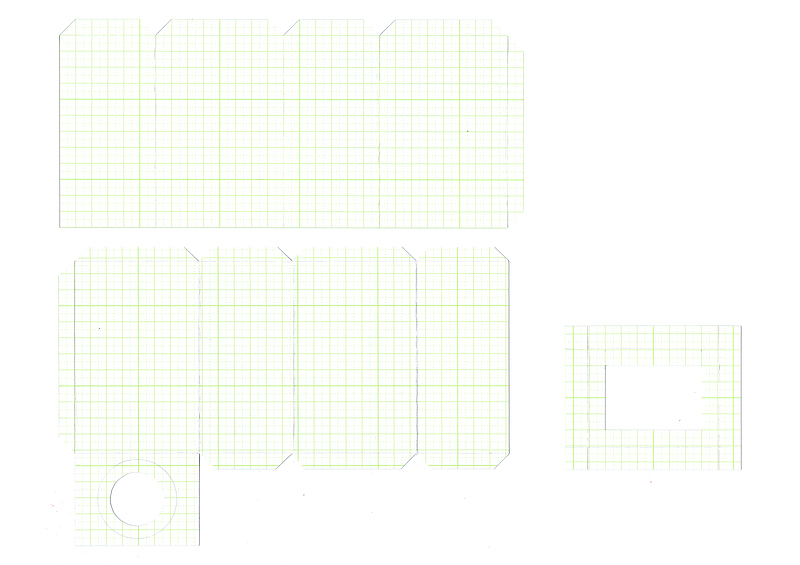 参考までに、組み立て前のパーツをスキャニングしたデータを掲載する。各パーツのサイズは次の通り。鏡筒外側（上）：幅80mm、高さ60mm、長さ120mm。鏡筒内側(左下）：幅78mm、高さ58mm、長さ120mm。鏡筒先端(右下）：幅82mm、高さ62mm、長さ15mm（開口部は幅60mm、高さ40mm）。