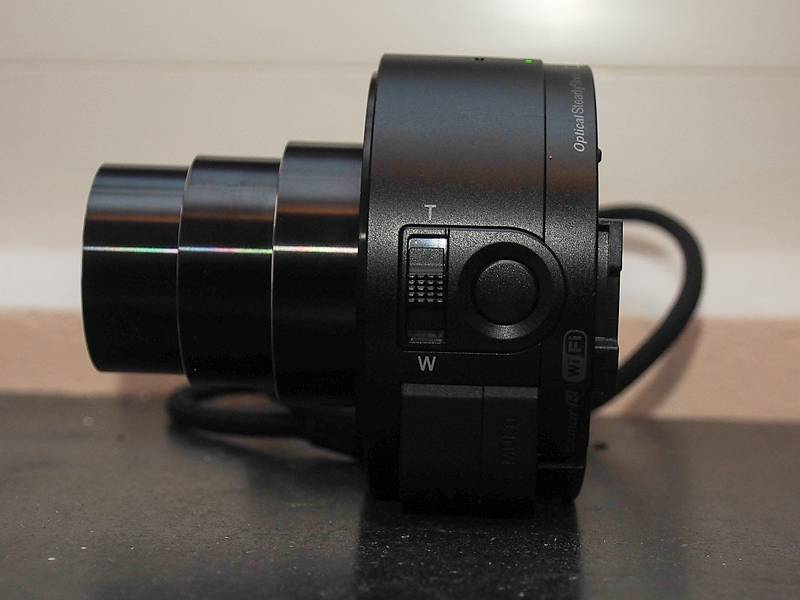 QX10のワイド端とテレ端