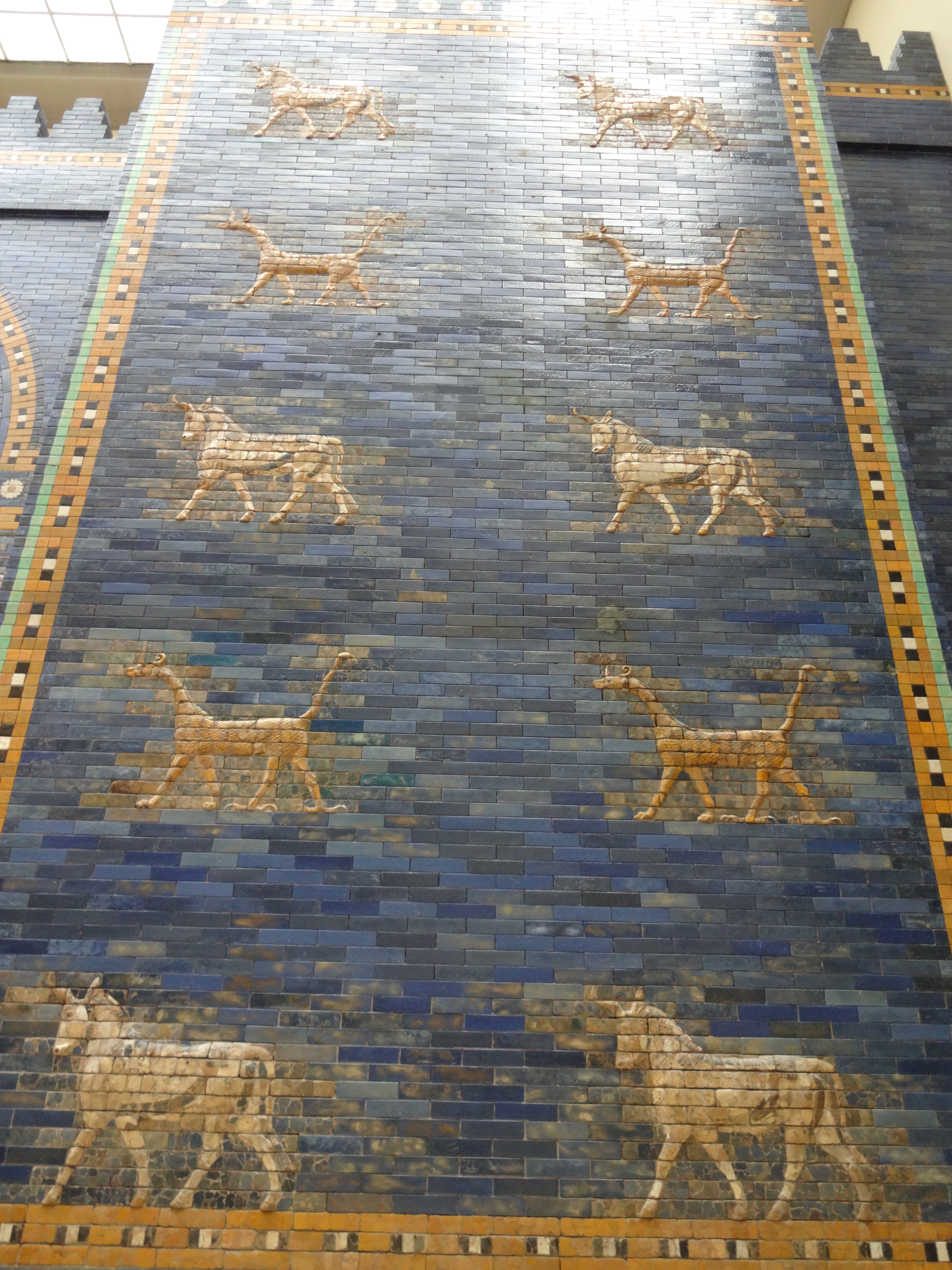 DSC-QX10 / 1/30秒 / F3.3 / 0EV / ISO800 / オート / WB：オート / 4.4mm