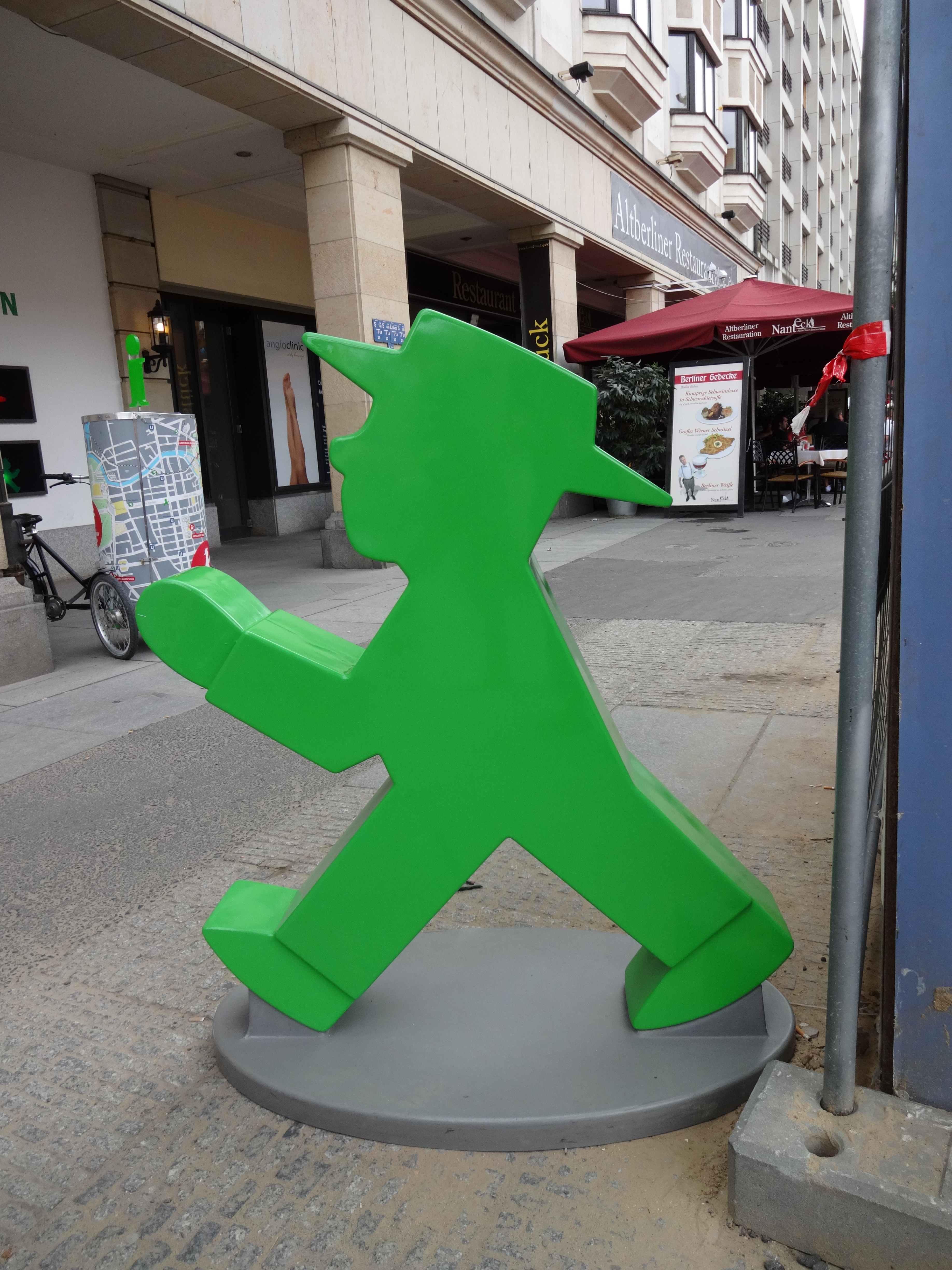 DSC-QX10 / 1/200秒 / F3.3 / 0EV / ISO100 / オート / WB：オート / 4.4mm