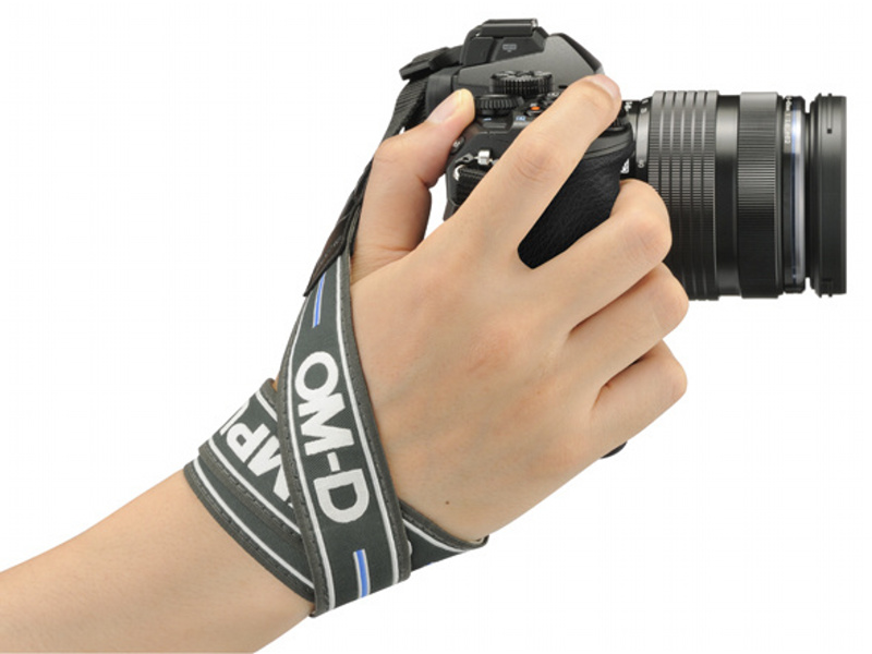 手に巻き付けても馴染みやすいやわらかさとしている