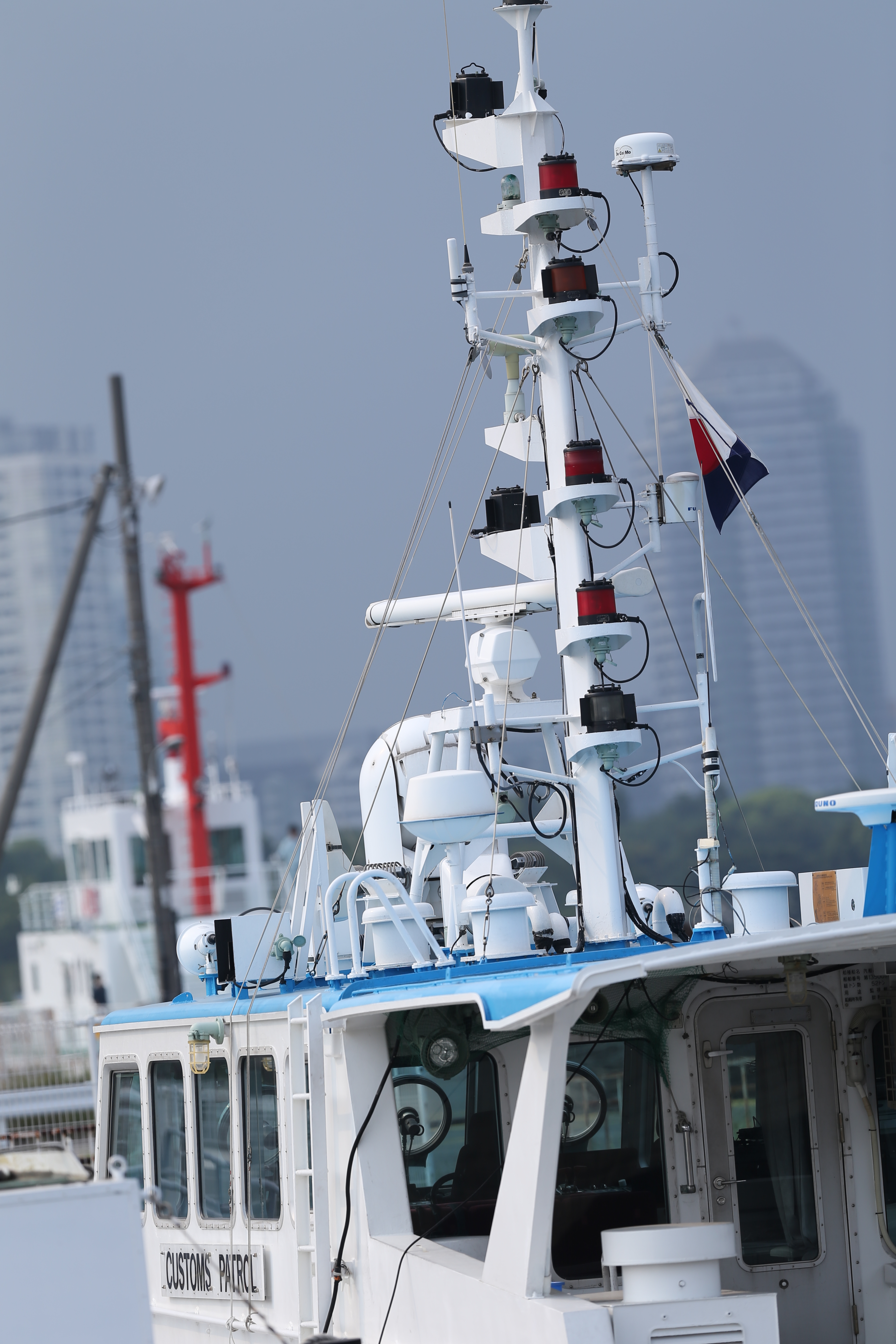 EOS-1D X / 1/500秒 / F4 / +1EV / ISO100 / 絞り優先AE / WB：オート / 300mm