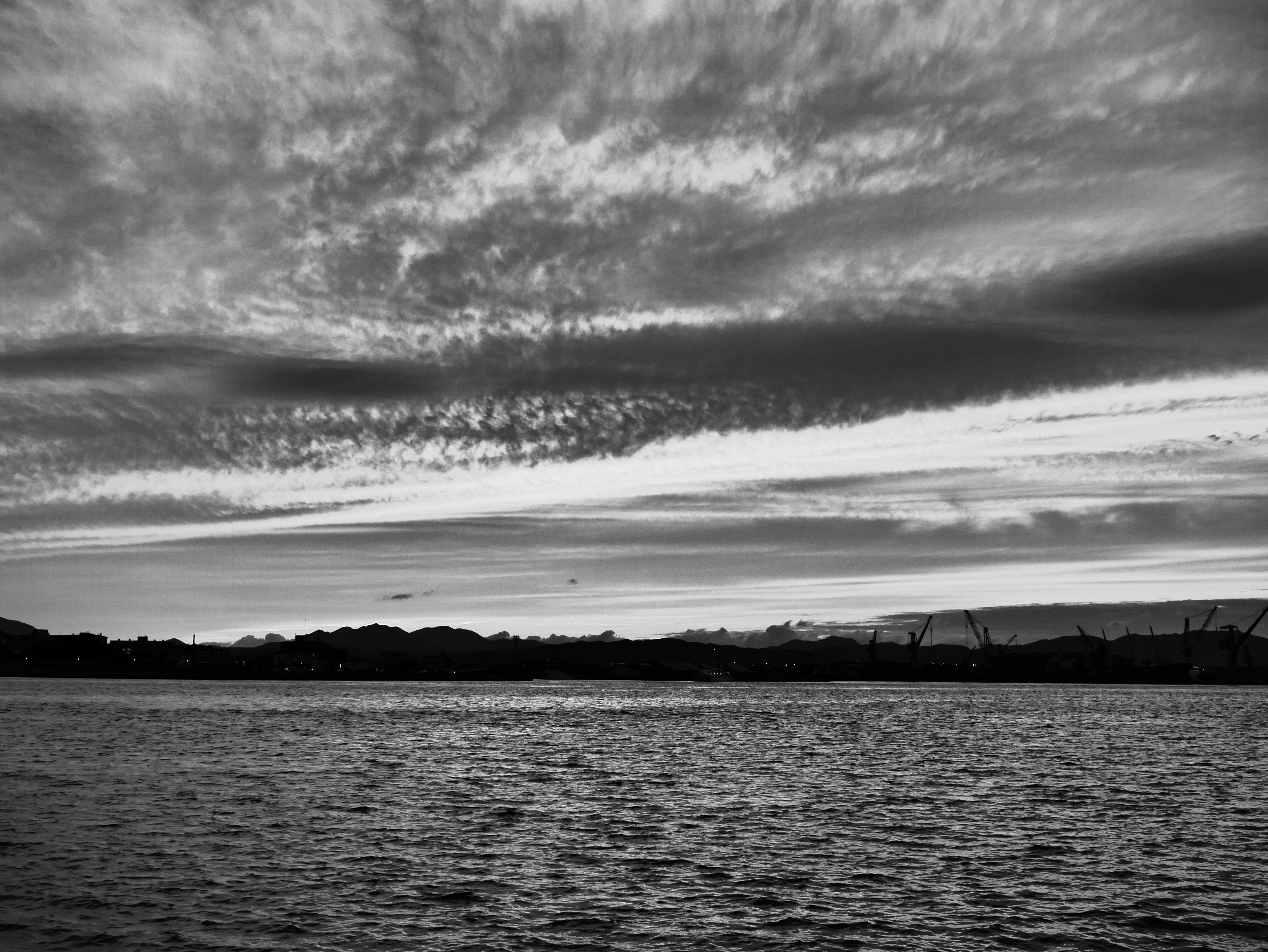 インプレッシブアート モノクロ