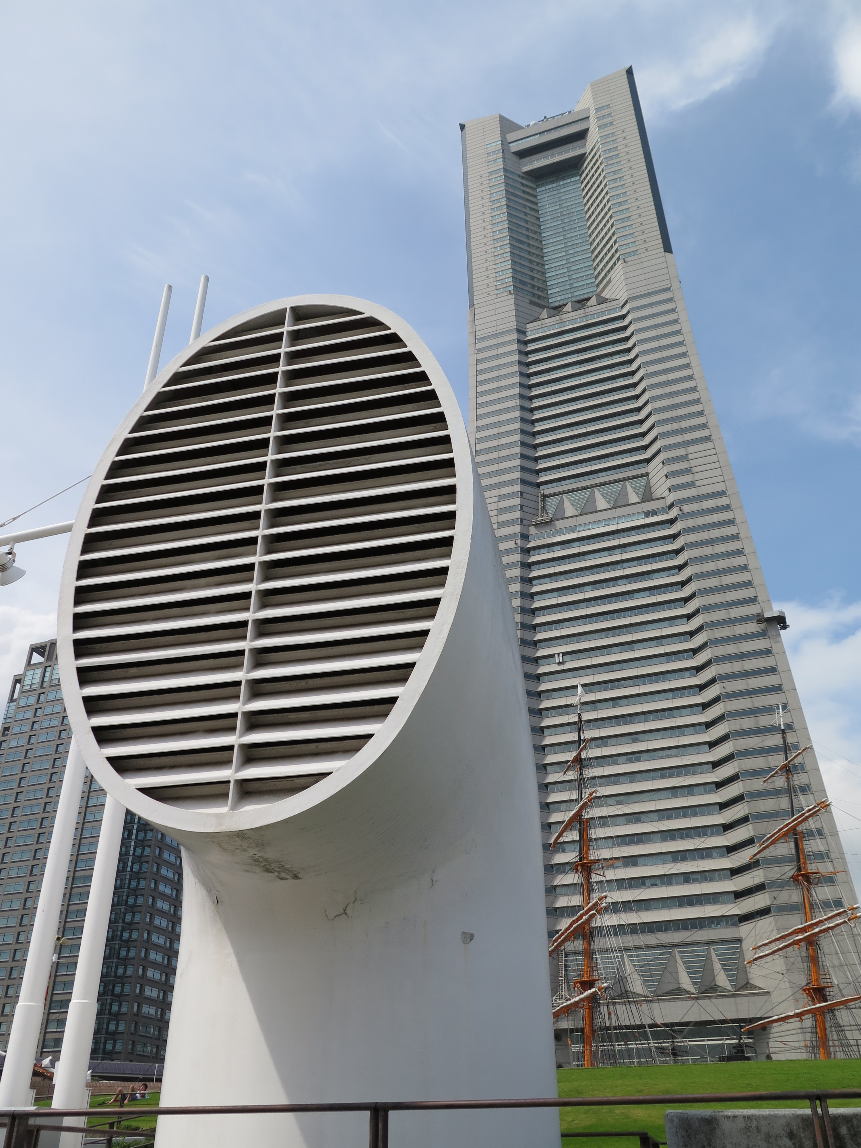 PowerShot G16 / 3,000×4,000 / ISO80 / F2.5 / 1/2,000秒 / 6mm