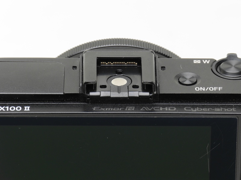 前モデルRX100になかったマルチインターフェイス（MI）シュー