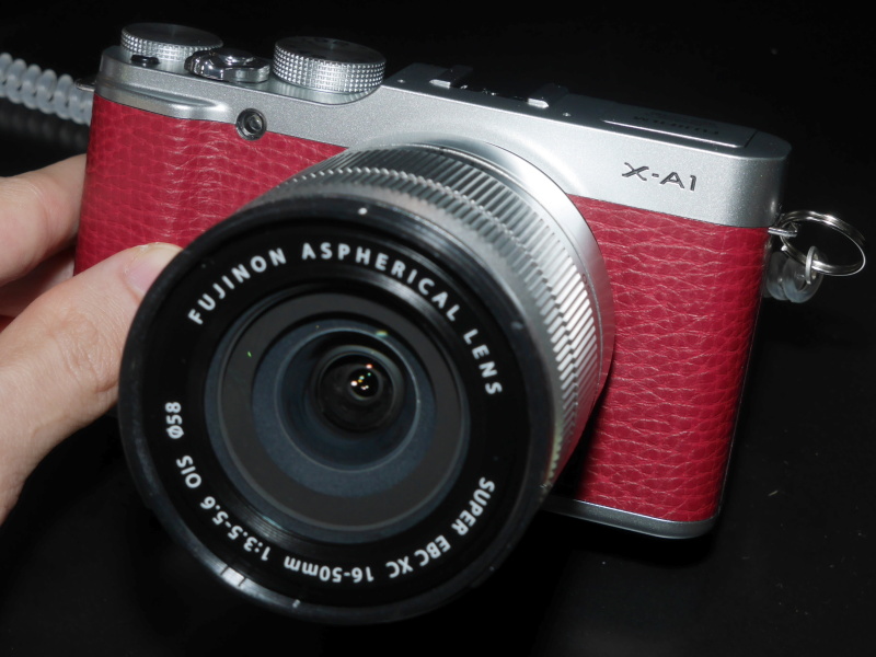 FUJIFILM X-A1