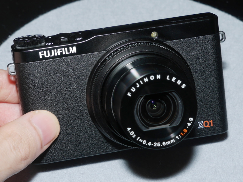 FUJIFILM XQ1（ブラック）
