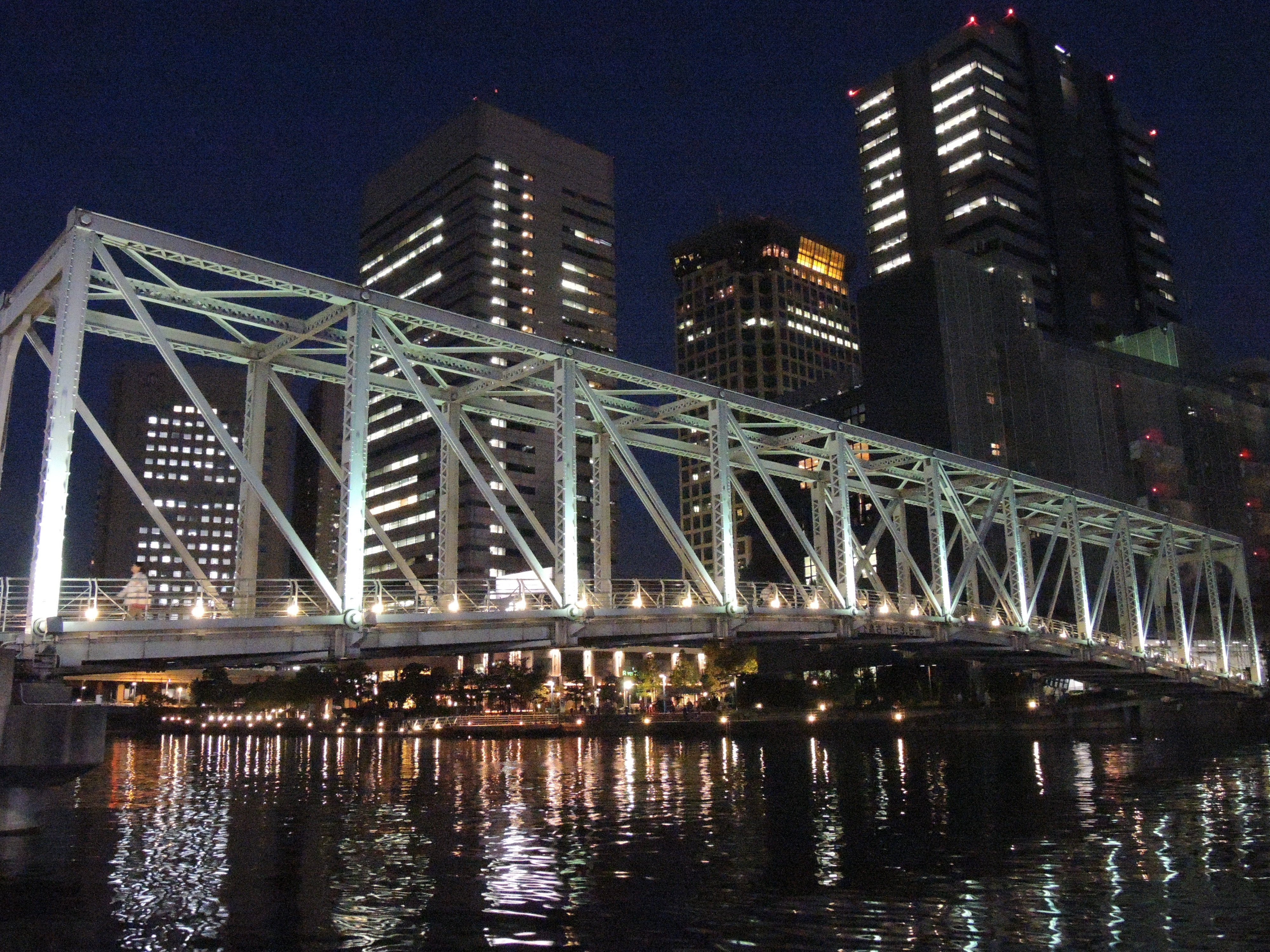 Hi-1（ISO6400相当）